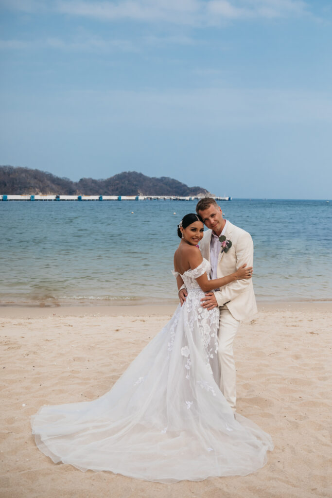 Parejas felices por Bodas Huatulco